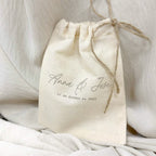 Arras de algodón Novellie en tonos suaves, con detalles delicados y texturas suaves, perfectas para decoración y proyectos textiles.