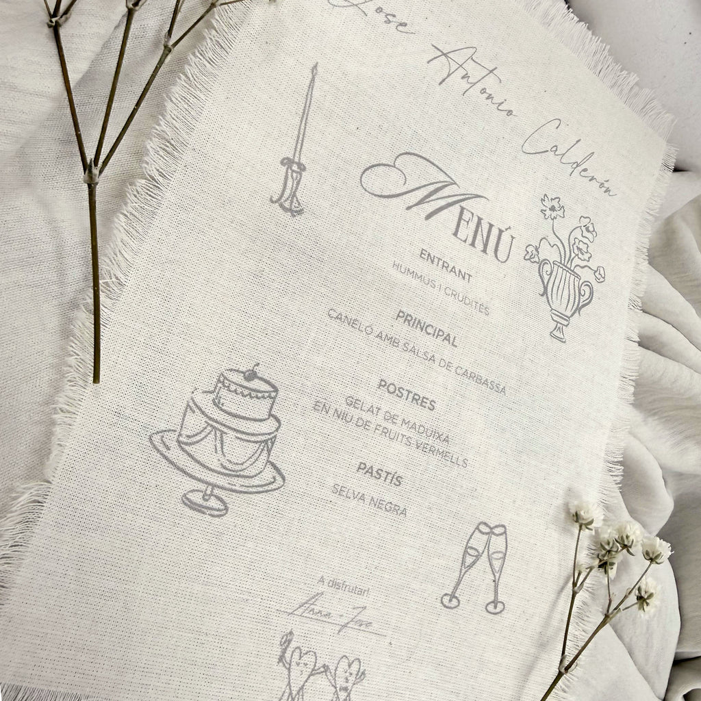 Menú de algodón de la marca Novellie, con diseño en tonos neutros y textura suave visible en la imagen.