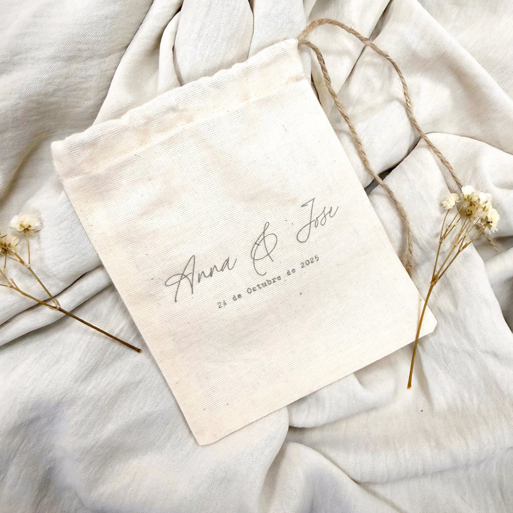 Sábanas de algodón Novellie ARRAS en color blanco, con diseño suave y textura cómoda para cama.