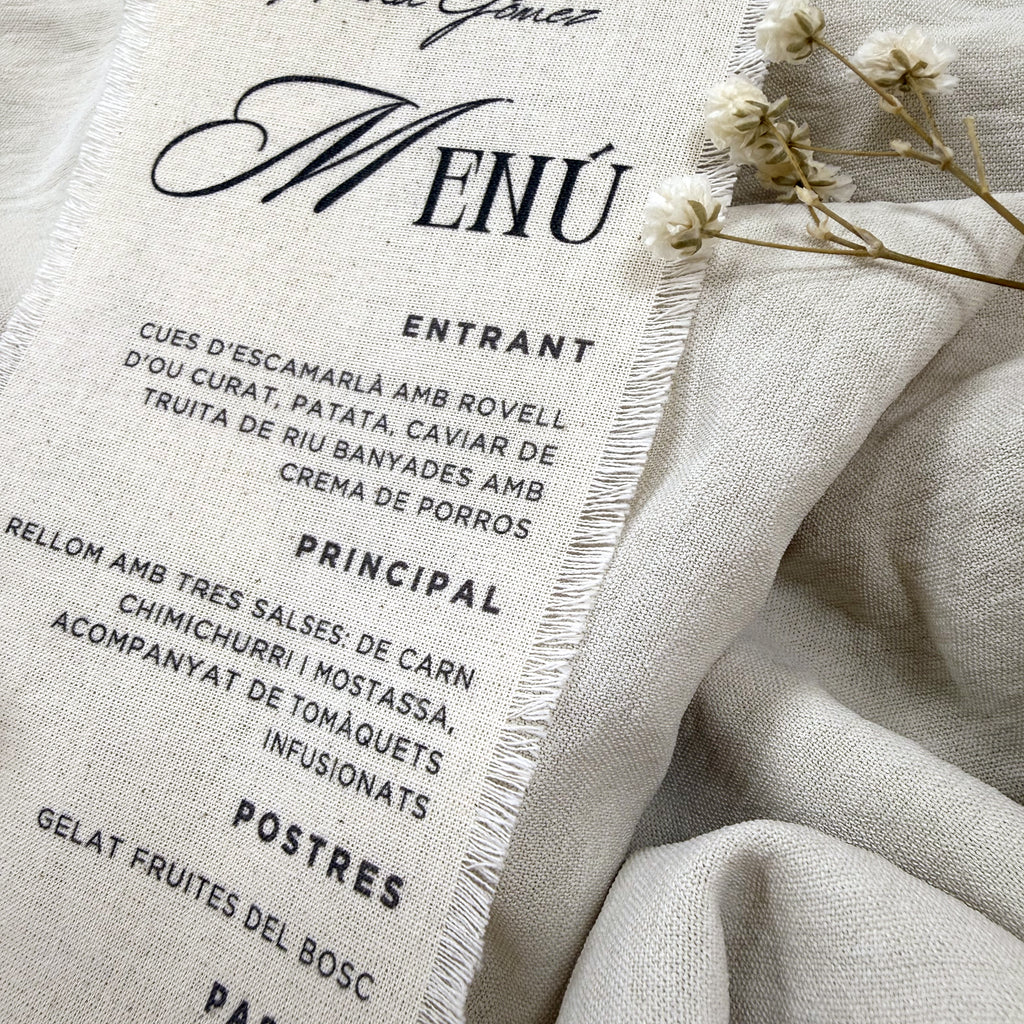 Menú Arena de Novellie, cartel de presentación con diseño moderno y elegante en tonos arena y gris.